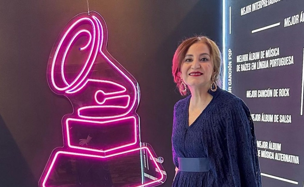 ¡Crucemos los dedos! Impulsan campaña en redes para apoyar a Berta Rojas en los Latin Grammy