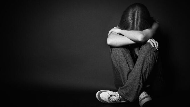 Imputan a tres estudiantes por abuso sexual a una adolescente