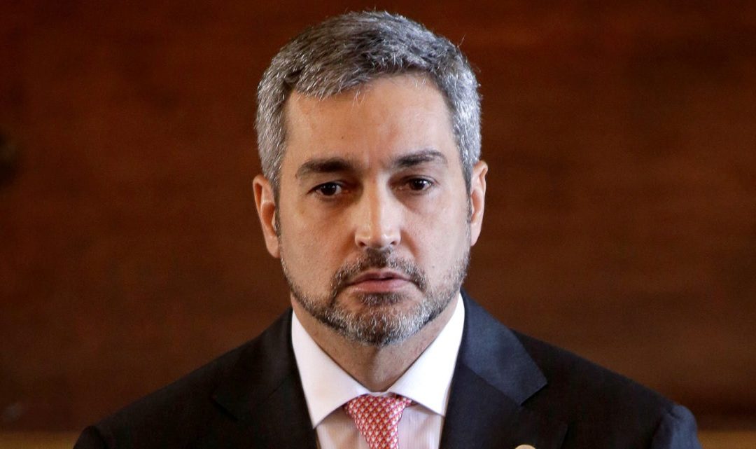 Escrachan a Mario Abdo: “Acá llega el peor presidente de la historia del Paraguay”